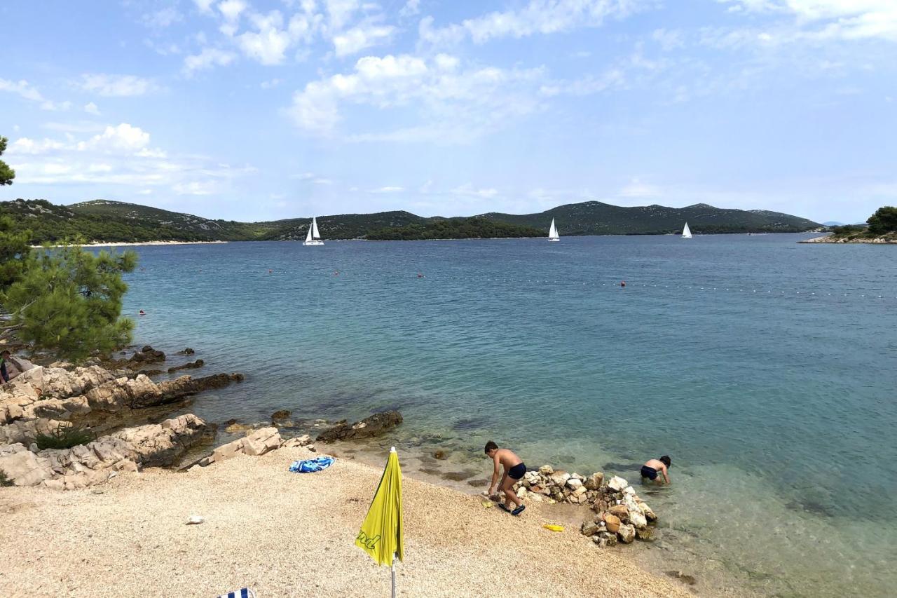 Apartments By The Sea Jezera, Murter - 5063 מראה חיצוני תמונה
