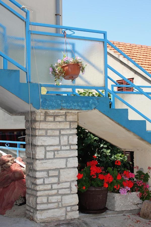 Apartments By The Sea Jezera, Murter - 5063 מראה חיצוני תמונה