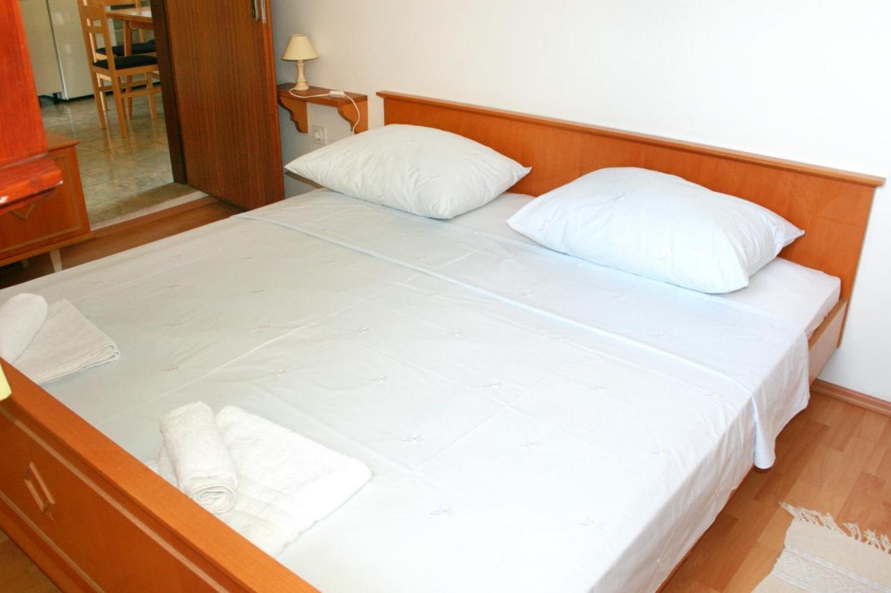 Apartments By The Sea Jezera, Murter - 5063 מראה חיצוני תמונה